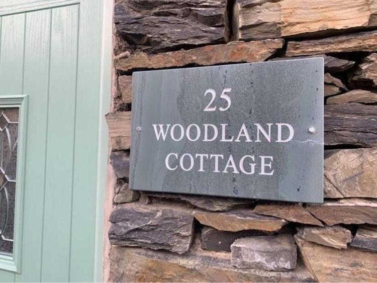 Woodland Cottage - Private Courtyard - Pet Friendly Retreat In The Heart Of Windermere Exterior foto